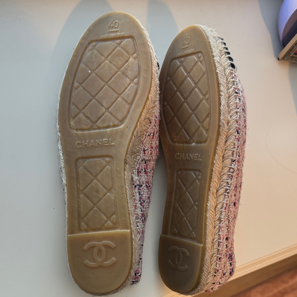 CHANEL Tweed Espadrilles - Cream, Pink and Black Size 40 (size 8.5 or 9) - Picture 9 of 11